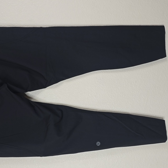 Lululemon Fast Free 7/8 Tigh II  Non Reflective High Rise Nulux 25" Size 14. - Picture 7 of 11